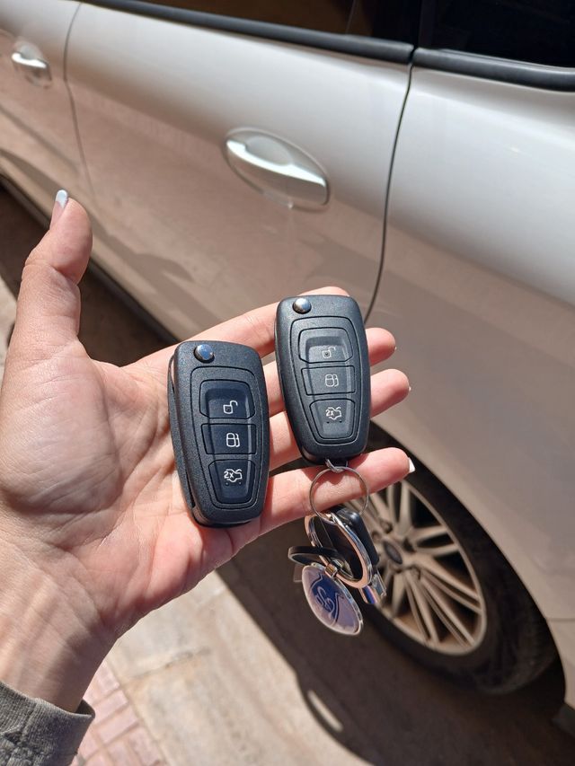 Duplicados copias mando Ford