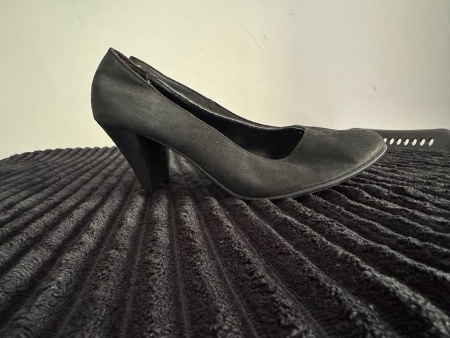 Zapatos tacón negros