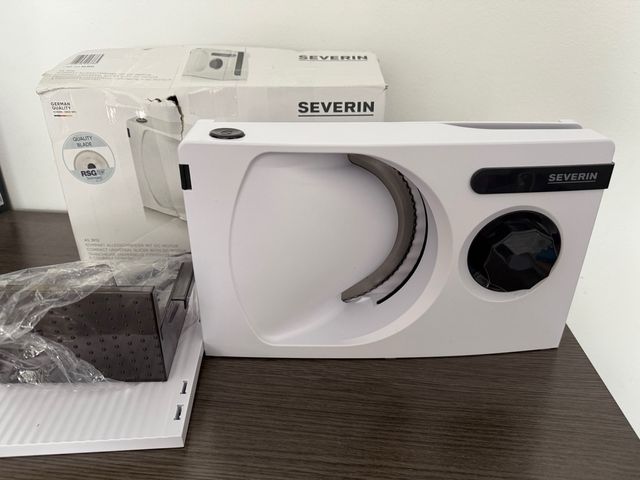 Cortadora de fiambre PAN CARNE QUESO Severin