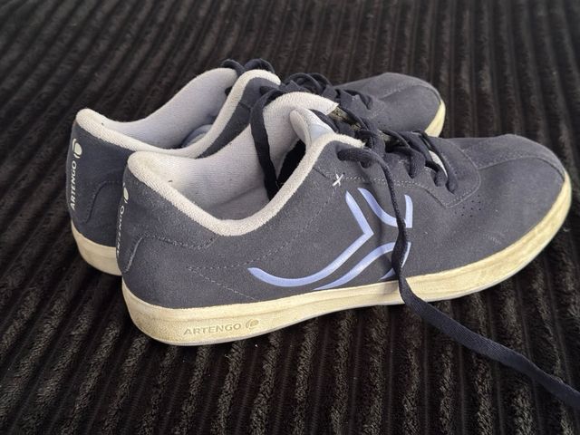 Zapatillas ARTENGO - Deportivas azules y negras