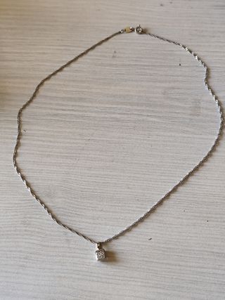 Precioso conjunto de oro blanco y brilla