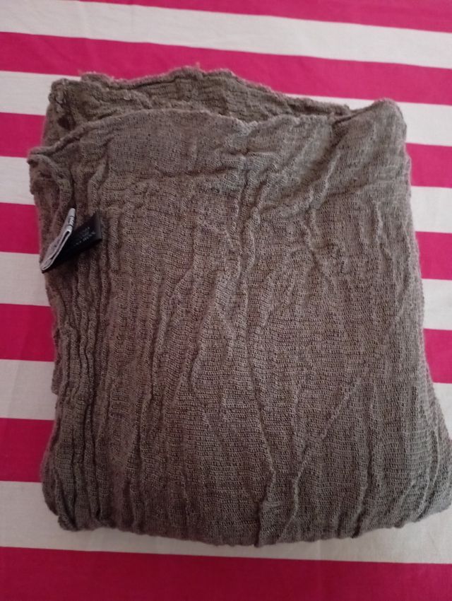 Sciarpa marrone. Renato Balestra 