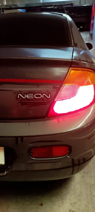 Chrysler Neon 2002