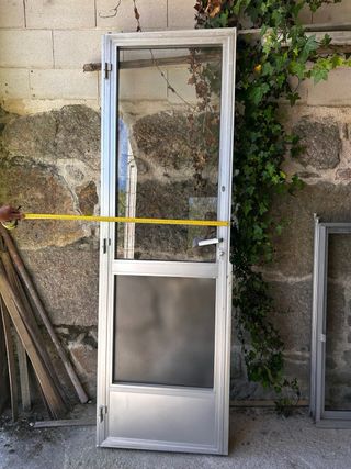 Puerta y ventana de aluminio