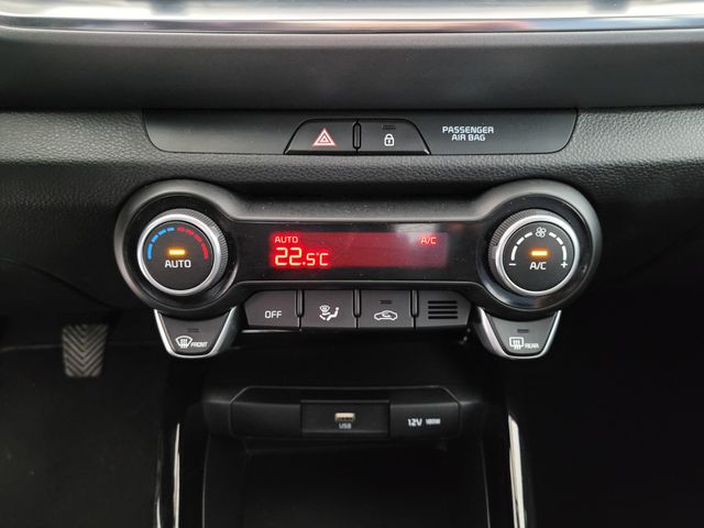 KIA Stonic 1.0 TGDi MHEV 100CV Drive