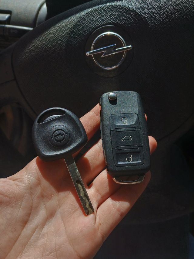 Mando de coche nuevo Duplicados