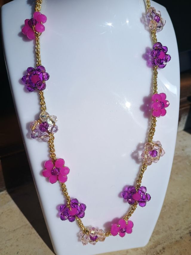 Collana fiori cristalli rosa viola
