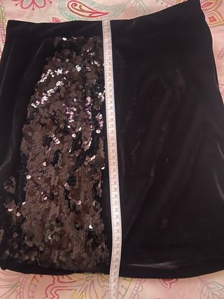 Minifalda Zara negra terciopelo lentejuelas