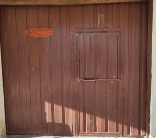 Puertas o portones de chapa. Con peatonal 