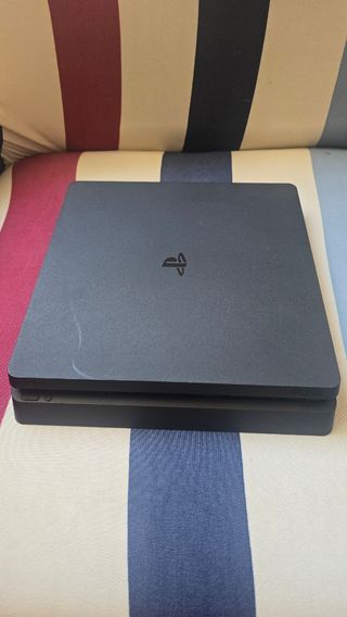 Consola Ps4 1TB