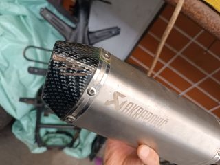 Terminale akrapovic
