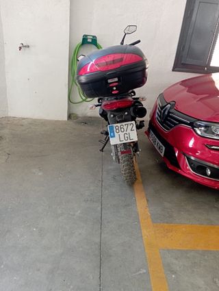 Moto 125cc negra - Como nueva