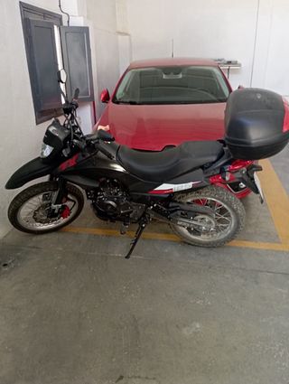 Moto 125cc negra - Como nueva