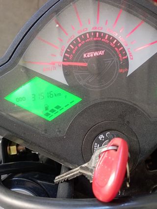 Moto 125cc negra - Como nueva