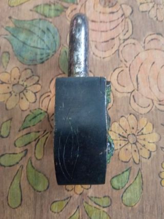 Candado antiguo Asiático .