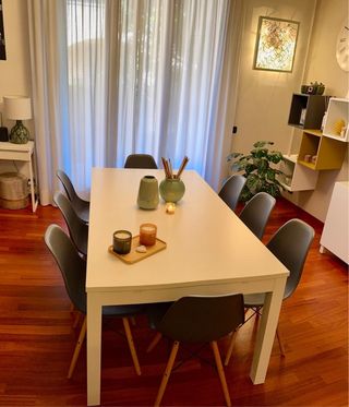 Tavolo bianco allungabile + 8 sedie