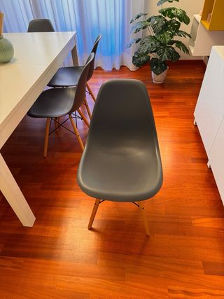 Tavolo bianco allungabile + 8 sedie