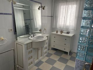 Se alquila vivienda en Rota