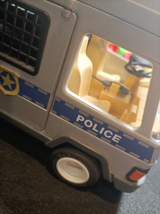 Playmobil Policía: Vehículos y Figuras