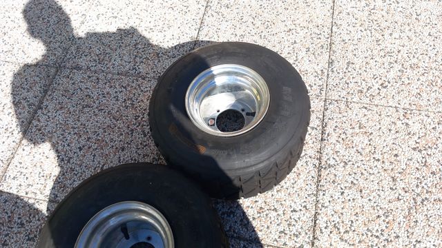 Gomme Maxxis Moto -  nuove anteriore  + usate post