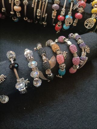 Pulseras y Brazaletes -Variados-