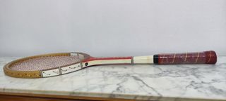 Raqueta de tenis vintage 