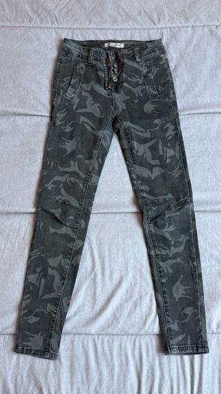 Pantalón vaquero militar