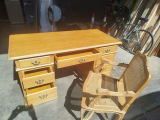 ESCRITORIO CLÁSICO MADERA