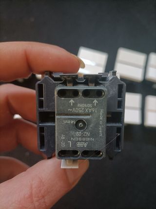 12 interruptores blancos bisel cromado - sin marco