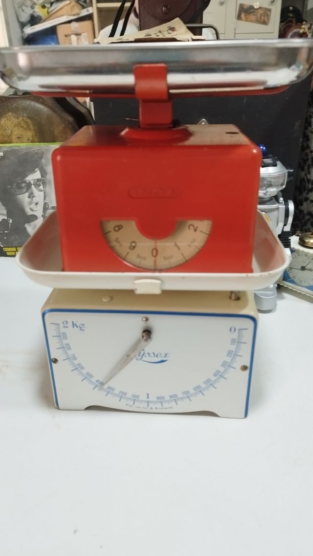 Balança de cozinha suíça antiga Lyssex vintage