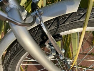 Bicicleta plegable nueva de aluminio.