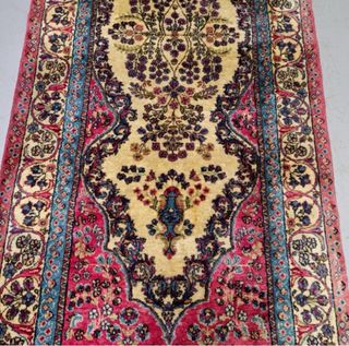 Alfombra oriental multicolor, de pasillo