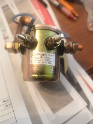 Relés de 12V y 24V - Contactores