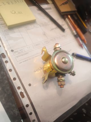 Relés de 12V y 24V - Contactores