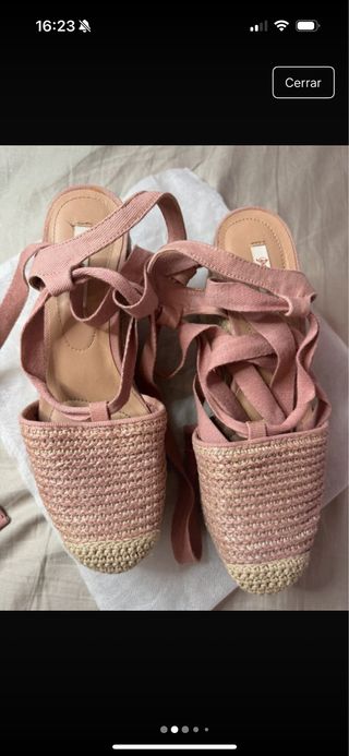Sandalias cuña Stradivarius rosa
