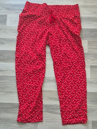 Pantalones premamá KIABI rojos - Talla 44
