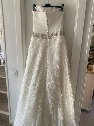 Vestido de novia petalos Rosa Clara modelo Miller