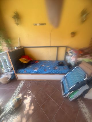 Cama litera infantil azul y blanca