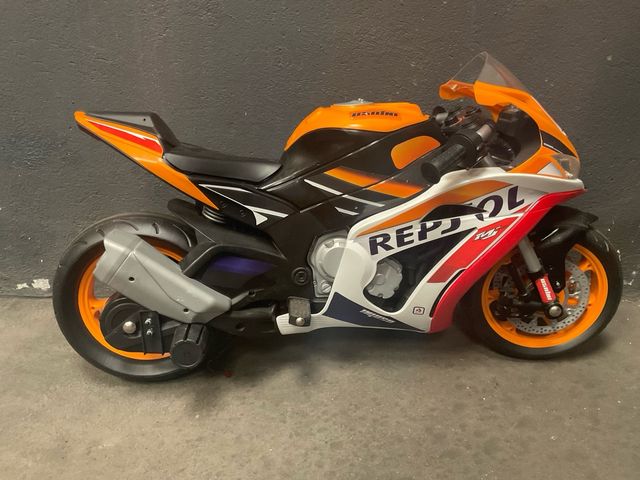 Moto eléctrica infantil Repsol (3-6 años)