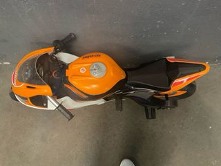 Moto eléctrica infantil Repsol (3-6 años)