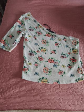 Camiseta  floral