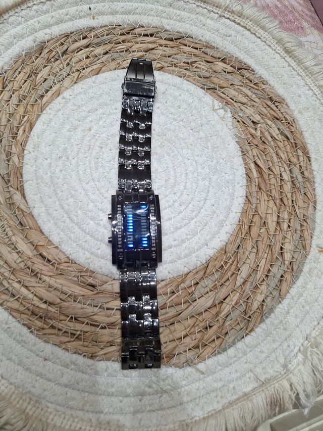 Orologio LED digitale nero