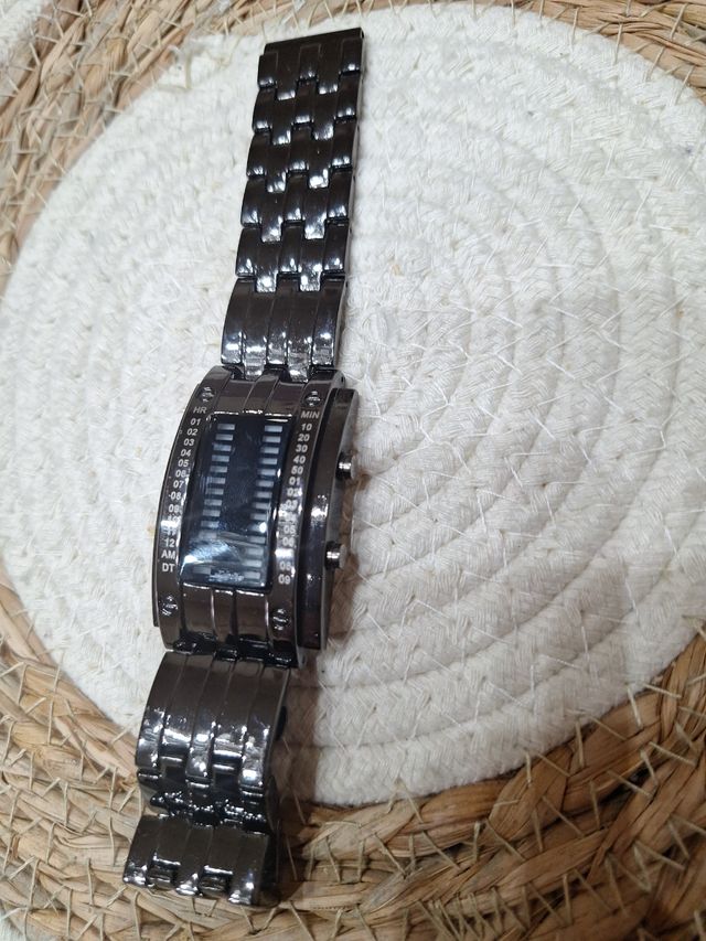 Orologio LED digitale nero