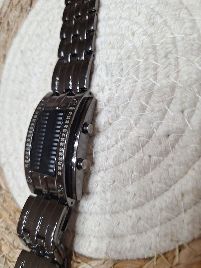 Orologio LED digitale nero