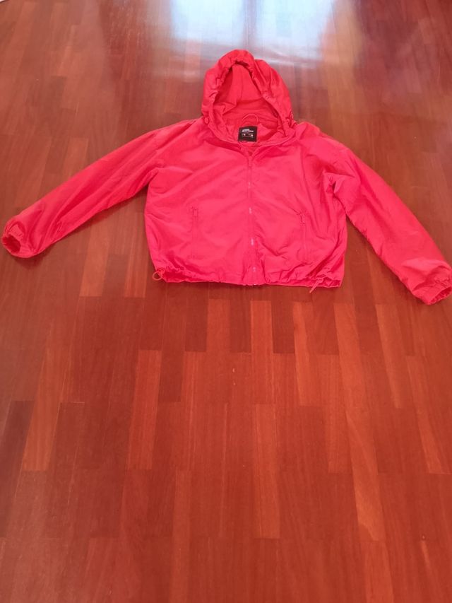 Corta vientos rojo