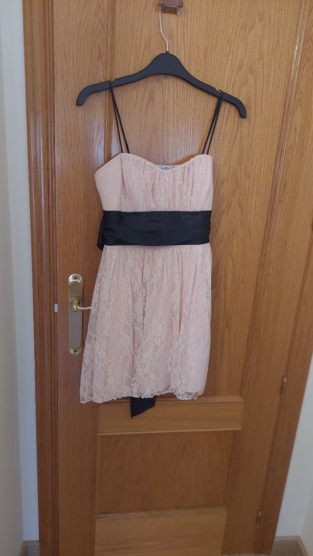 Vestido encaje rosa palo
