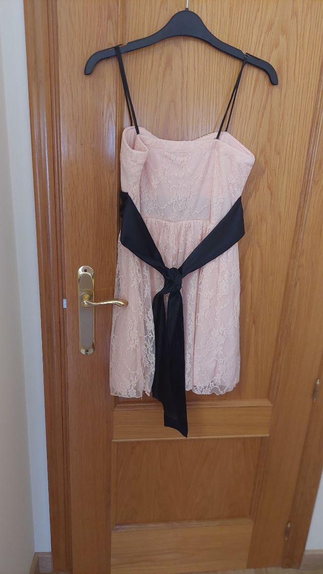 Vestido encaje rosa palo