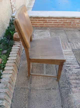 Silla madera marrón vintage. Diseño sueco.Vintage