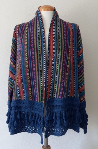 Original chaqueta tipo poncho 