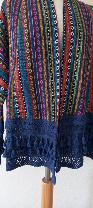 Original chaqueta tipo poncho 